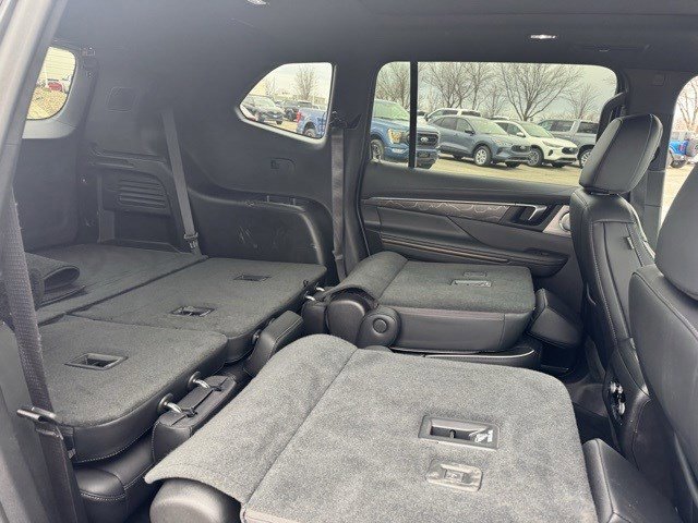 Used 2025 Buick Enclave Avenir w/ Trailering Package, 5000 lbs. image 35