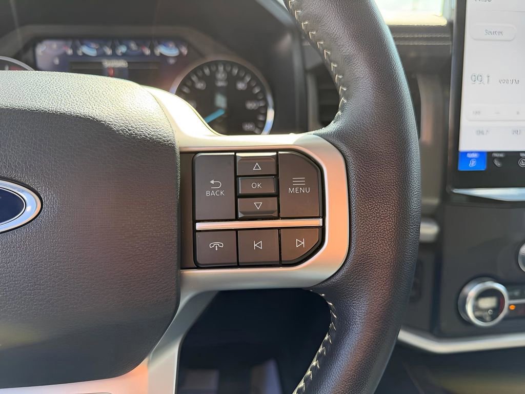 Certified 2024 Ford Expedition XLT image 21