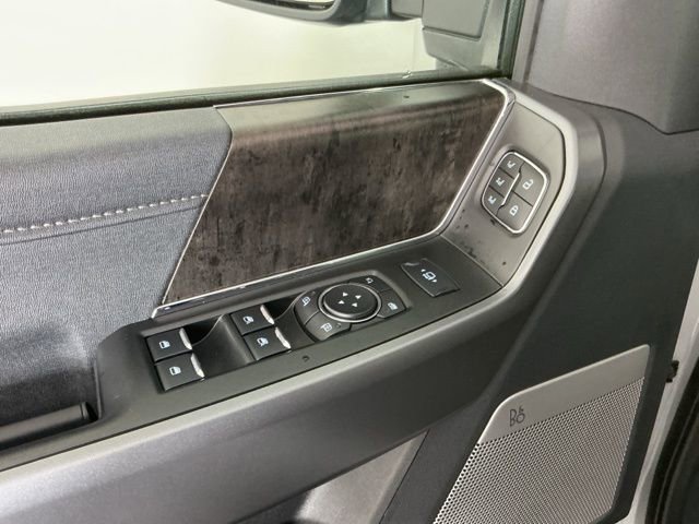 Certified 2025 Ford F350 Lariat w/ Black Appearance Package AWD/4WD image 16