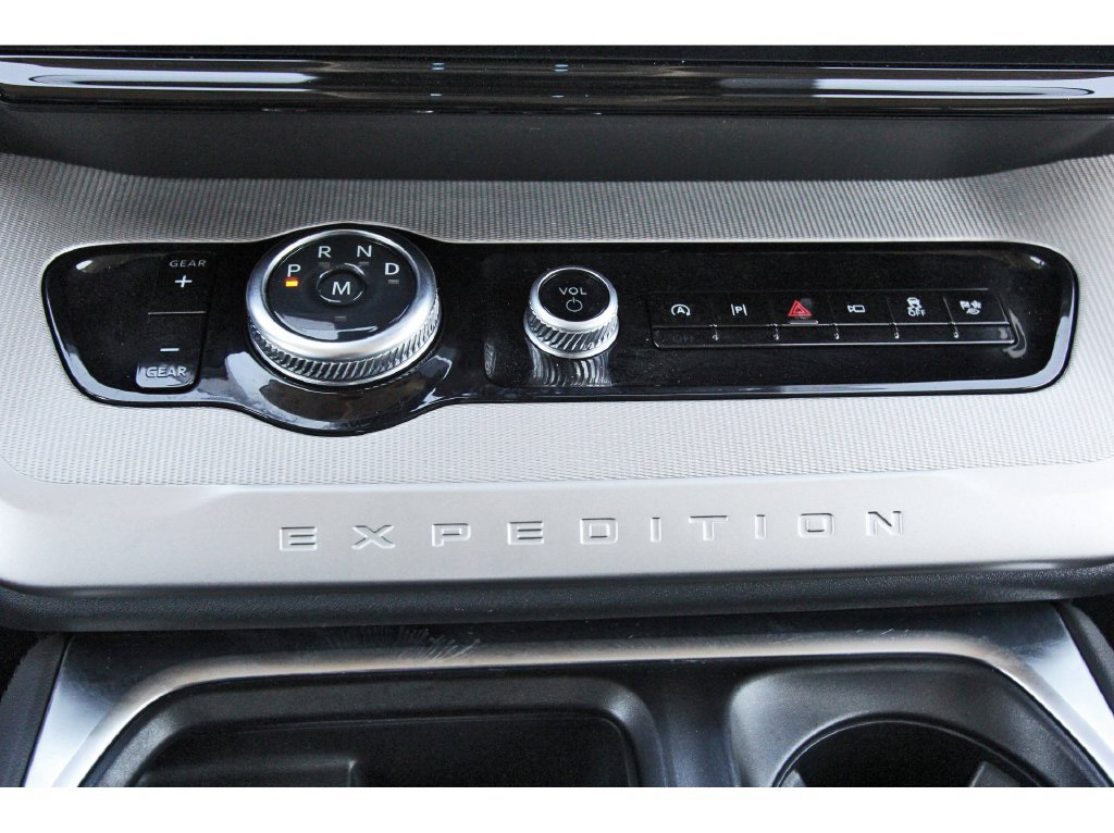 Certified 2026 Ford Expedition Max Active RWD image 30