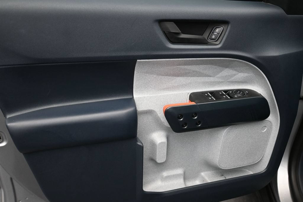 Certified 2024 Ford Maverick XLT FWD image 12