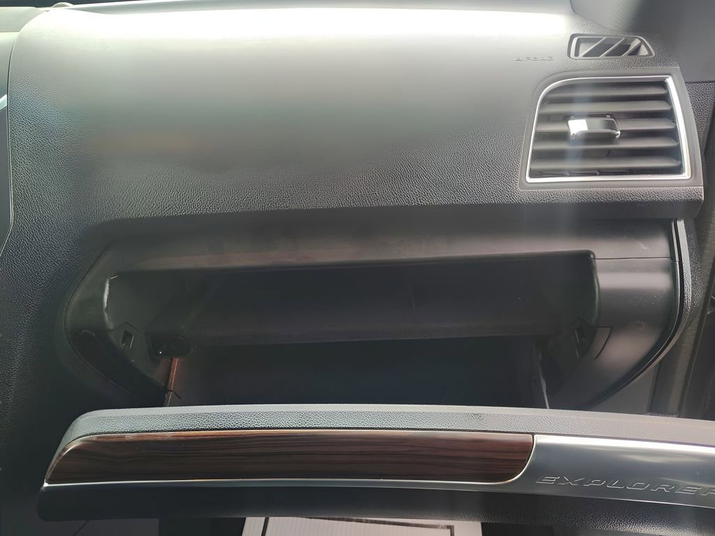 Certified 2017 Ford Explorer Limited image 38