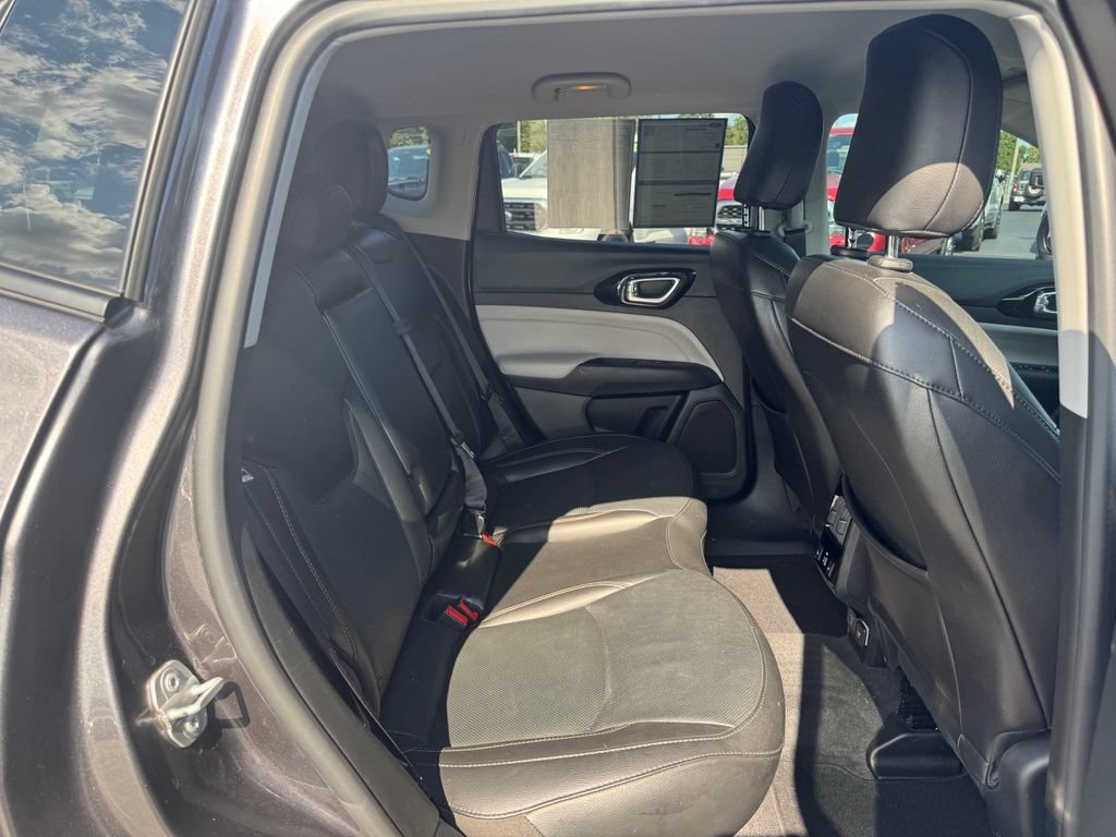 Used 2022 Jeep Compass Limited w/ Elite Group AWD/4WD image 18