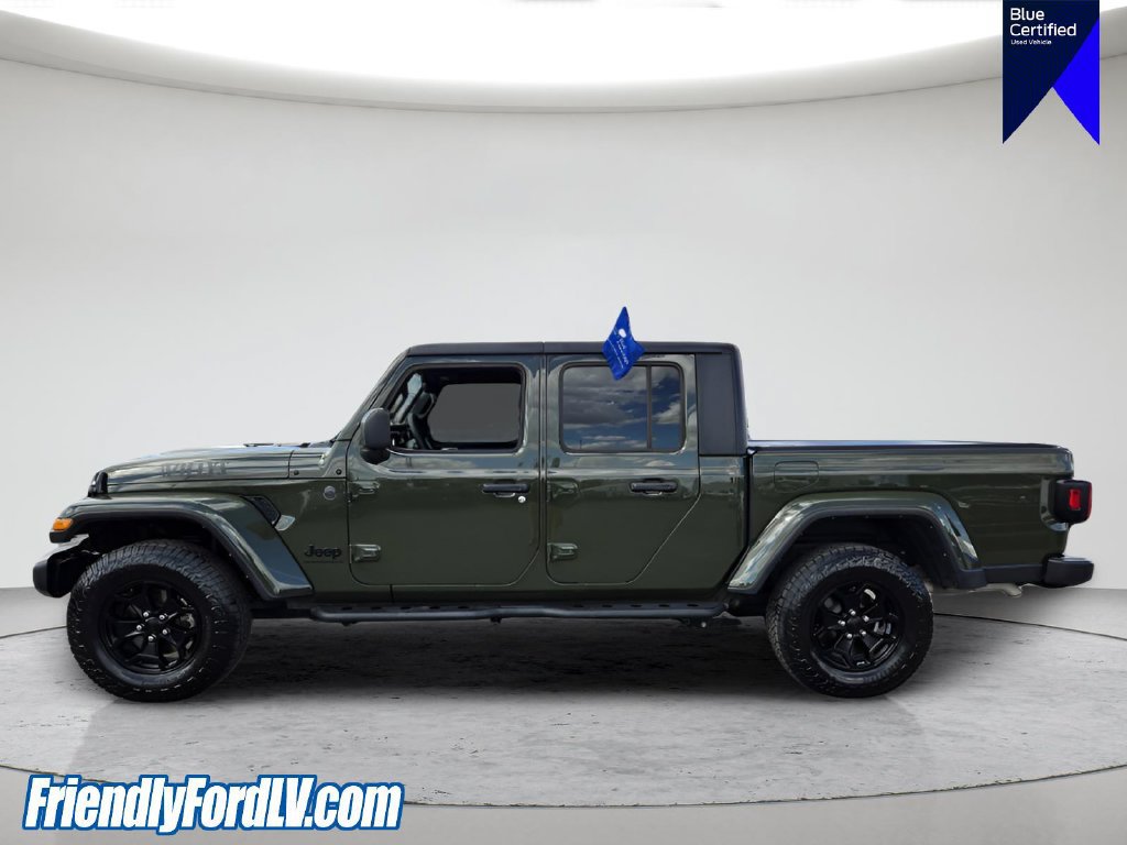 Used 2023 Jeep Gladiator Sport AWD/4WD image 3