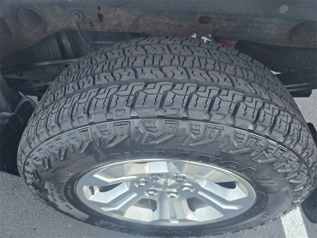 Used 2017 Chevrolet Silverado 1500 LT w/ All Star Edition image 31