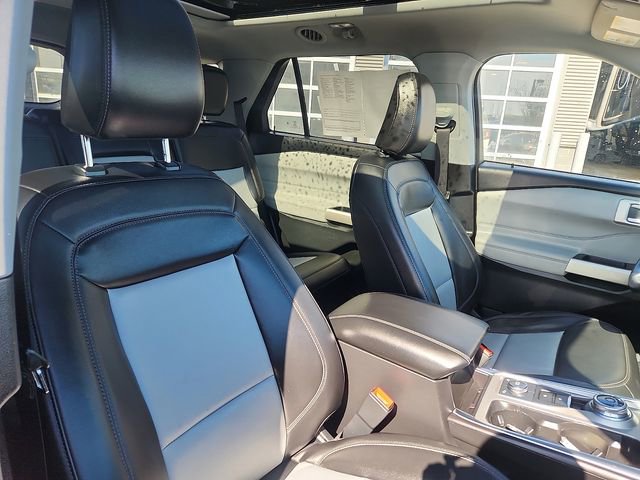 Certified 2023 Ford Explorer XLT w/ Equipment Group 202A image 34
