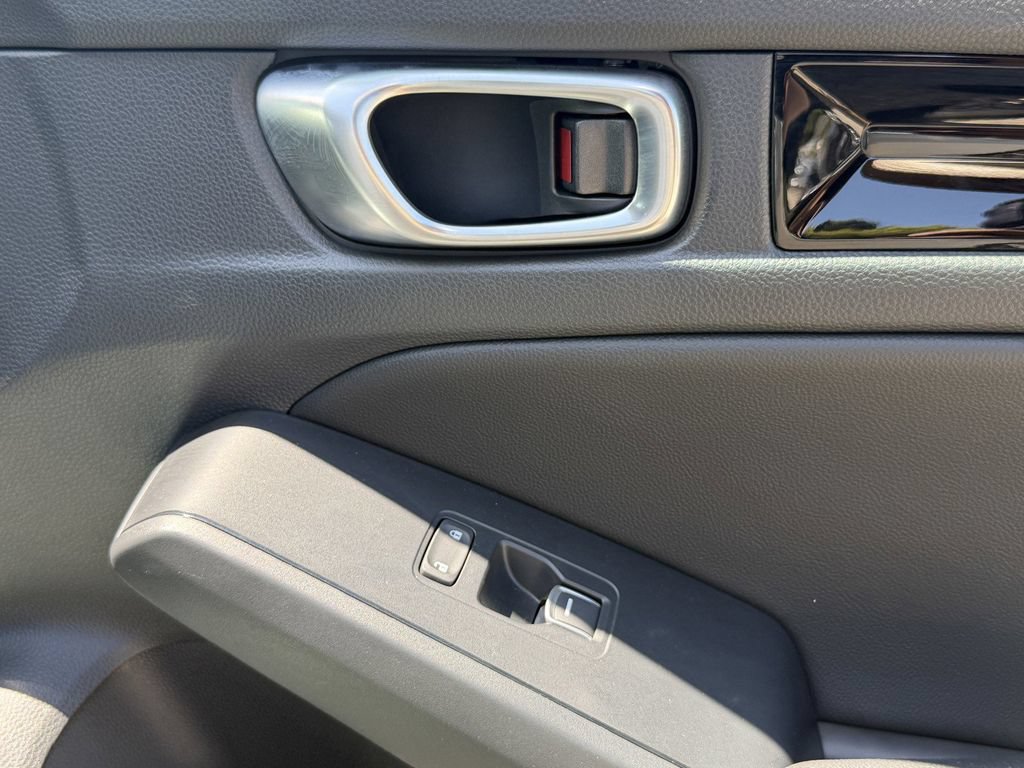 Used 2024 Honda Civic EX-L image 8