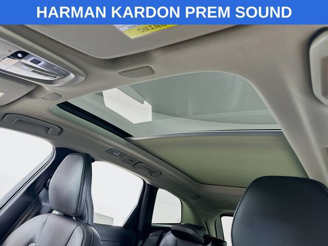 Used 2022 Volvo XC60 B5 Inscription w/ Climate Package image 9