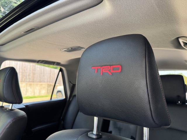 Used 2021 Toyota 4Runner Venture w/ Moonroof Package AWD/4WD image 32