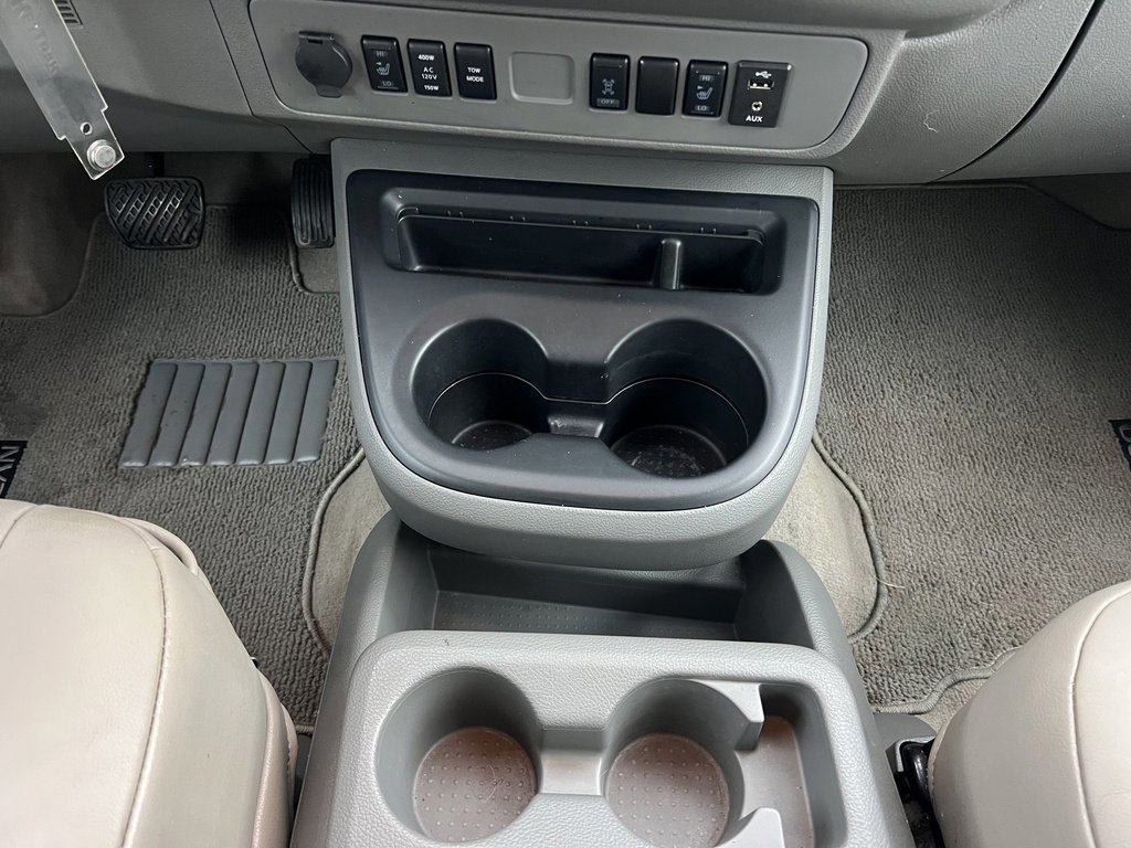 Used 2019 Nissan NV 3500 SL image 24