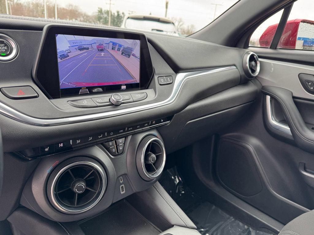 Used 2019 Chevrolet Blazer LT image 28