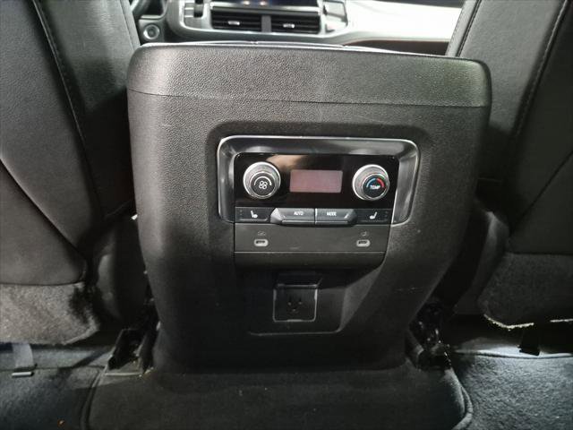 Used 2022 Chevrolet Suburban RST w/ Luxury Package image 24