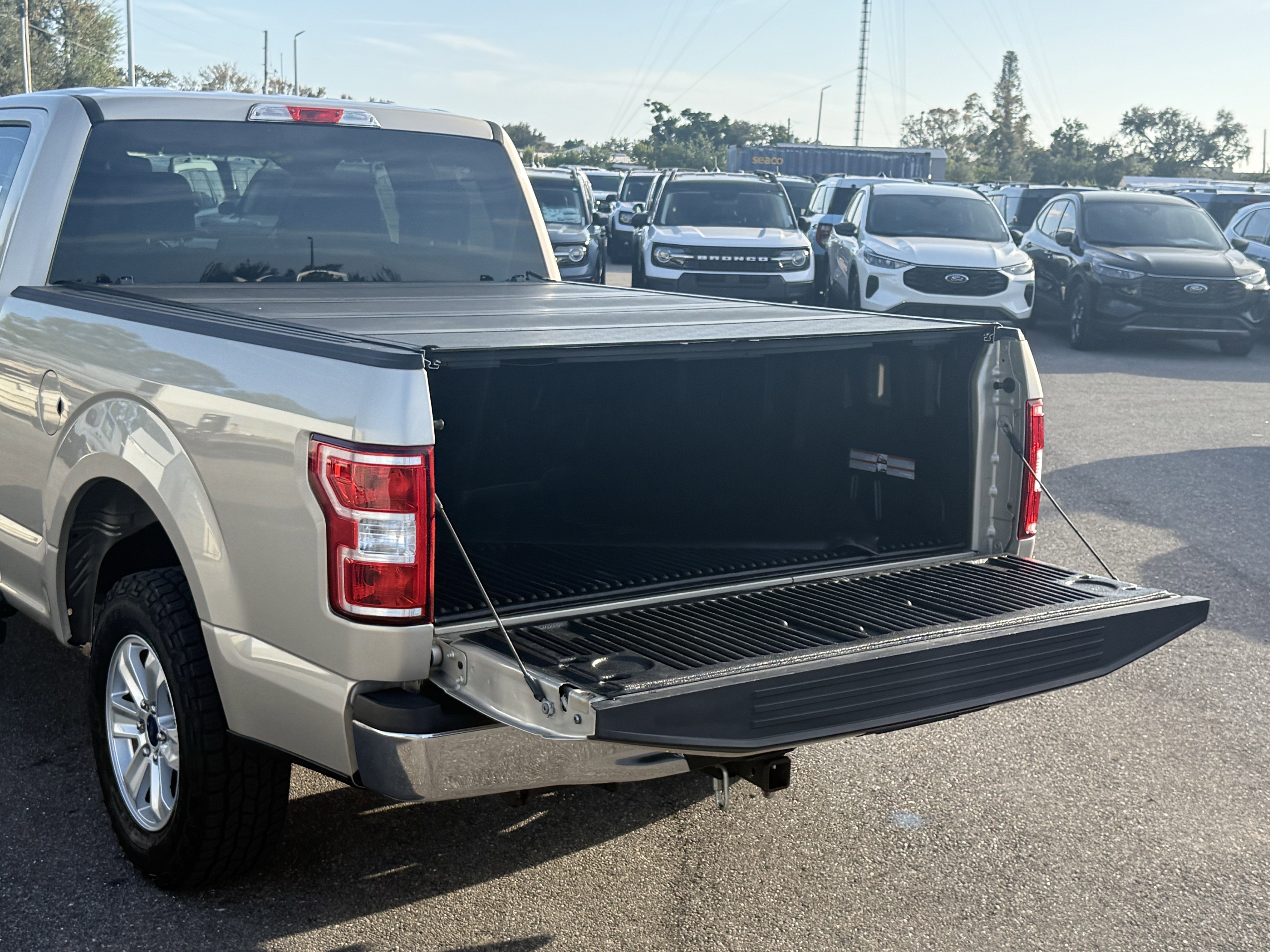 Certified 2018 Ford F150 XLT image 14