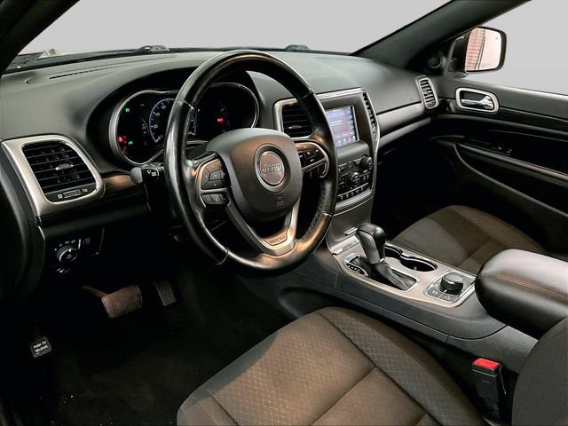 Used 2021 Jeep Grand Cherokee Laredo AWD/4WD image 12