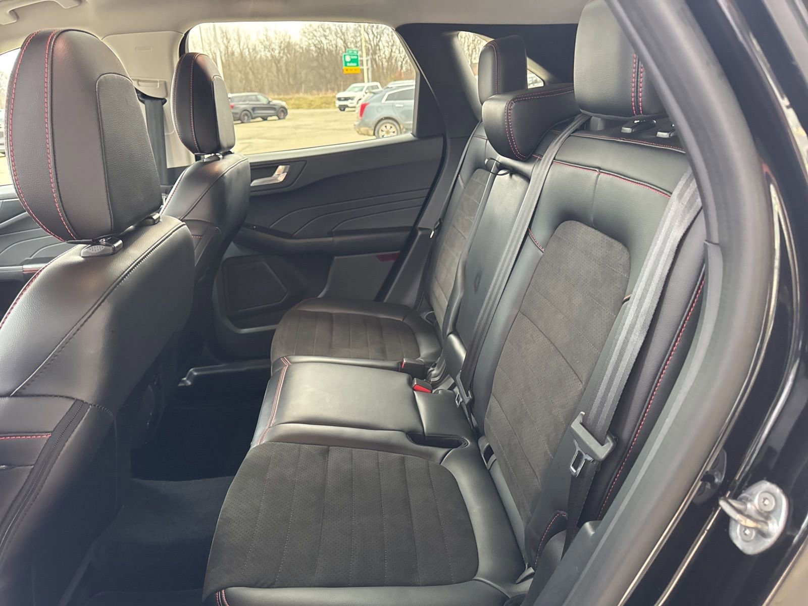 Certified 2022 Ford Escape SEL w/ SEL Stealth AWD Package image 36