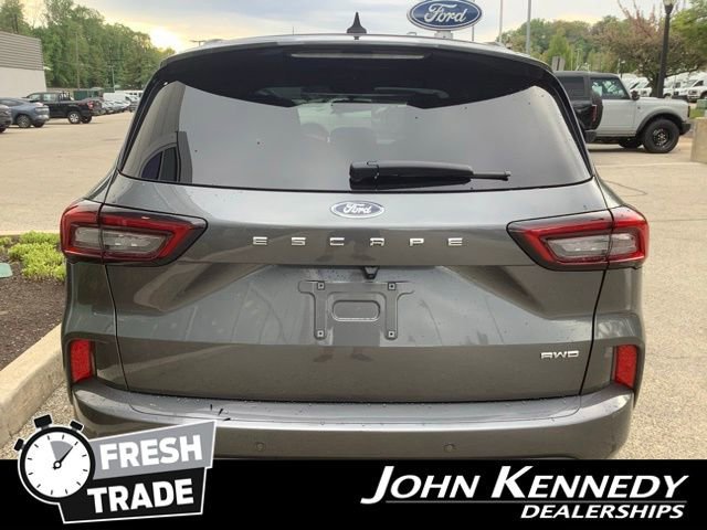 Certified 2023 Ford Escape ST-Line w/ Tech Pack #1 AWD/4WD image 4