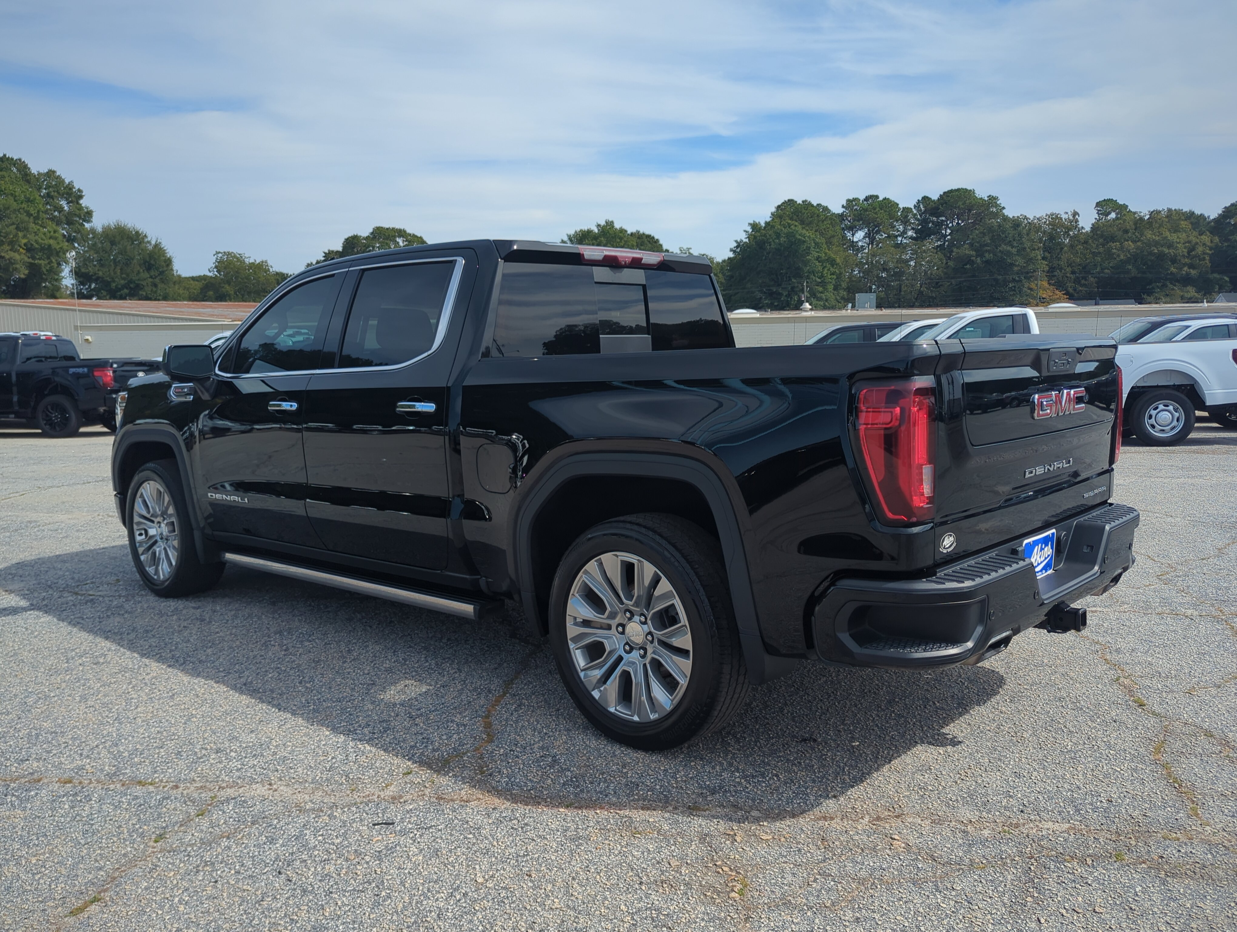 Used 2021 GMC Sierra 1500 Denali w/ Denali Ultimate Package AWD/4WD image 5