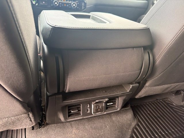 Used 2025 Chevrolet Silverado 1500 LT AWD/4WD image 15