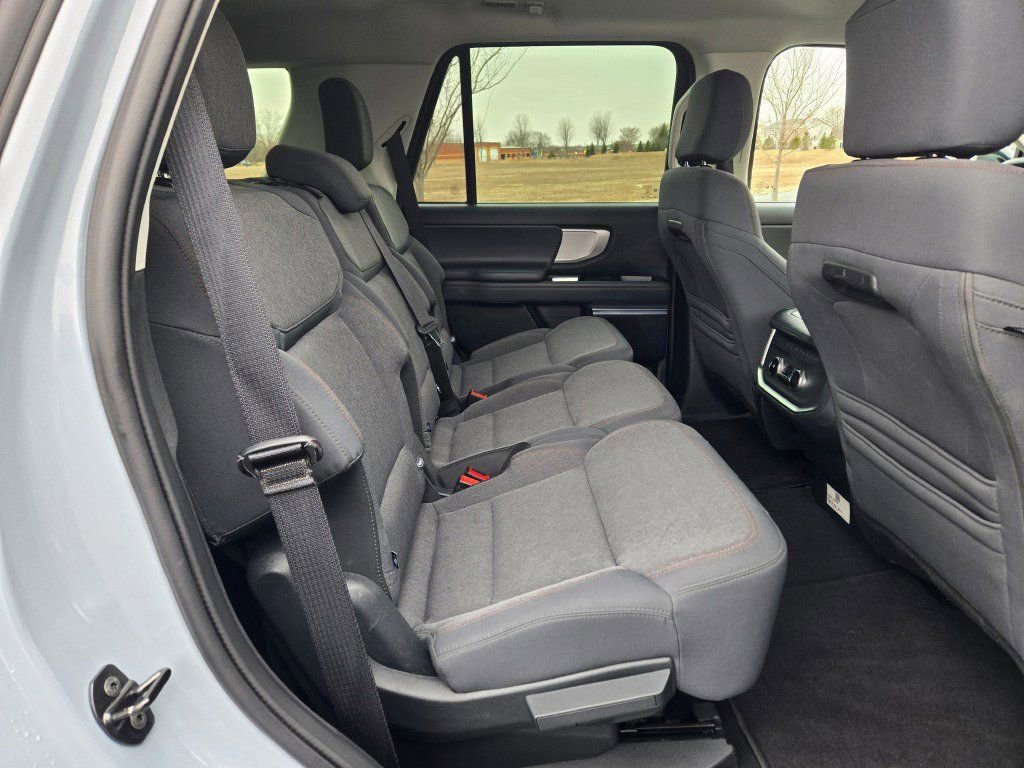 Certified 2025 Ford Expedition Active AWD/4WD image 12