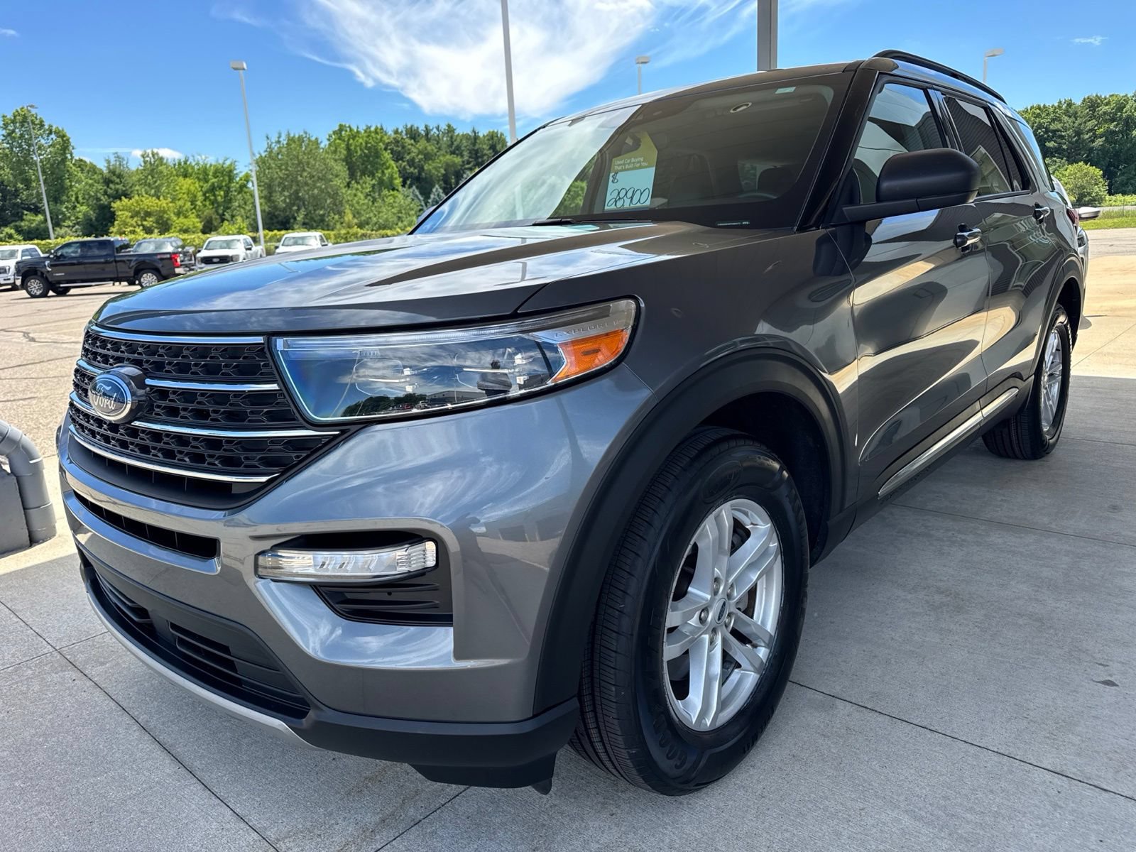 Certified 2023 Ford Explorer XLT w/ Equipment Group 202A AWD/4WD image 3