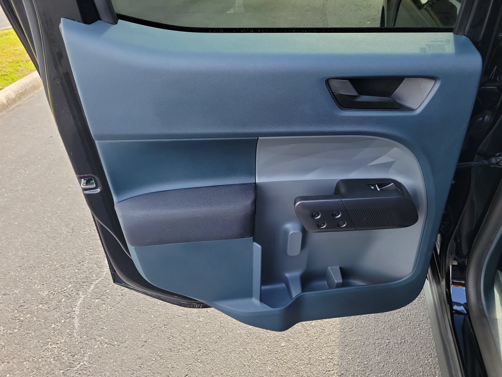 Certified 2024 Ford Maverick XL FWD image 7