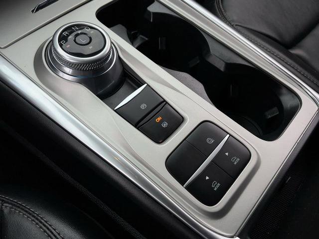 Certified 2022 Ford Explorer XLT w/ Equipment Group 202A image 19