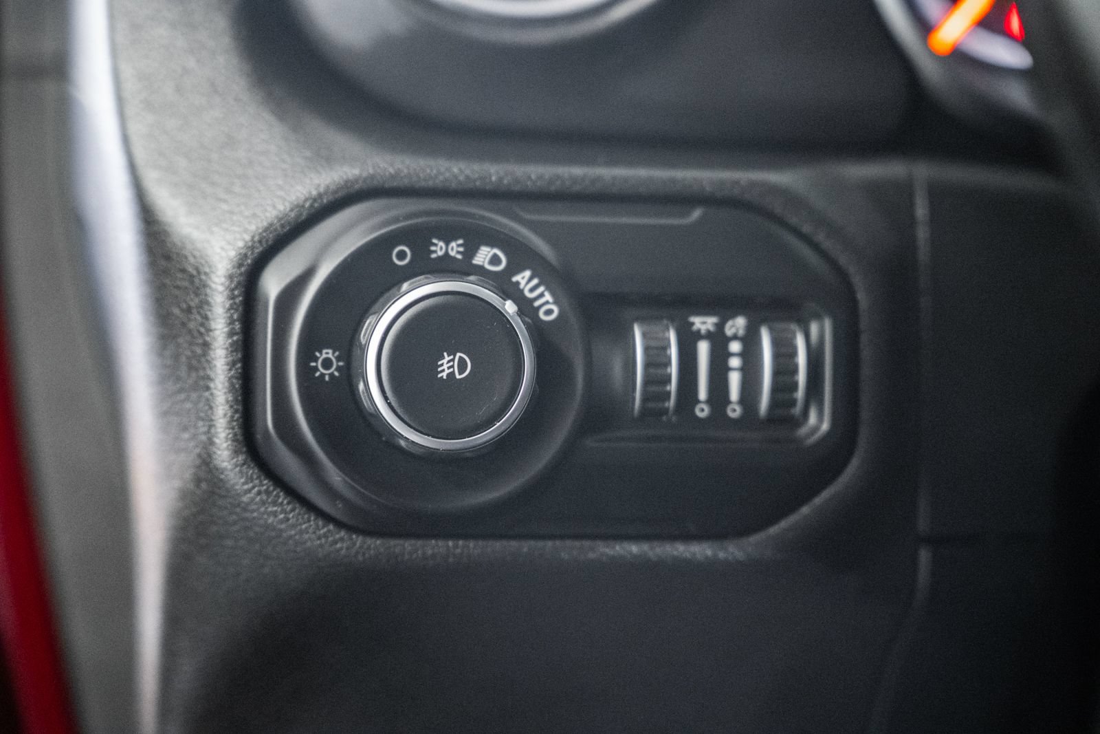 Used 2021 Jeep Wrangler Unlimited Sahara AWD/4WD image 45