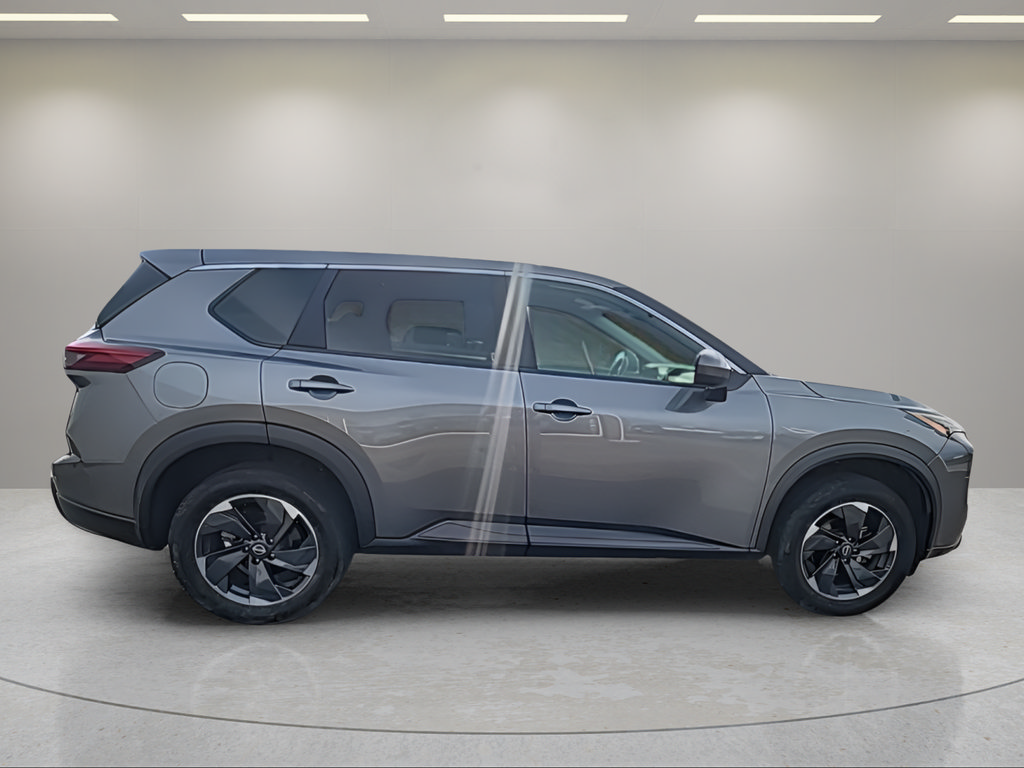 Used 2024 Nissan Rogue SV AWD/4WD image 9