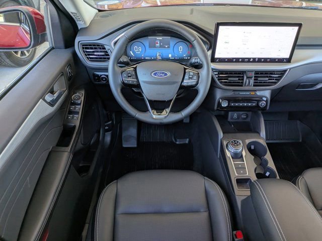 Certified 2024 Ford Escape Platinum image 13