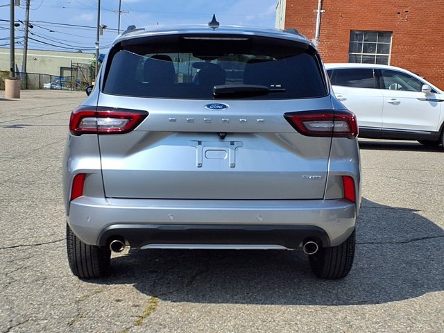 Certified 2024 Ford Escape ST-Line w/ Tech Pack #1 AWD/4WD image 21