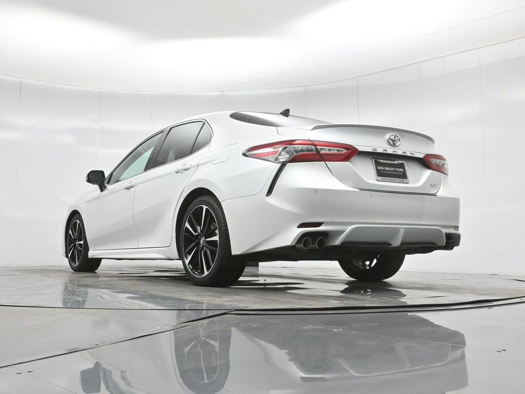 Used 2019 Toyota Camry XSE image 21