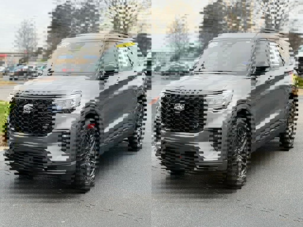 Certified 2025 Ford Explorer ST image 6