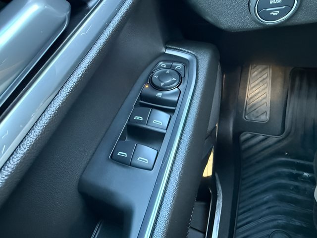 Used 2025 Chevrolet Silverado 1500 LT AWD/4WD image 21