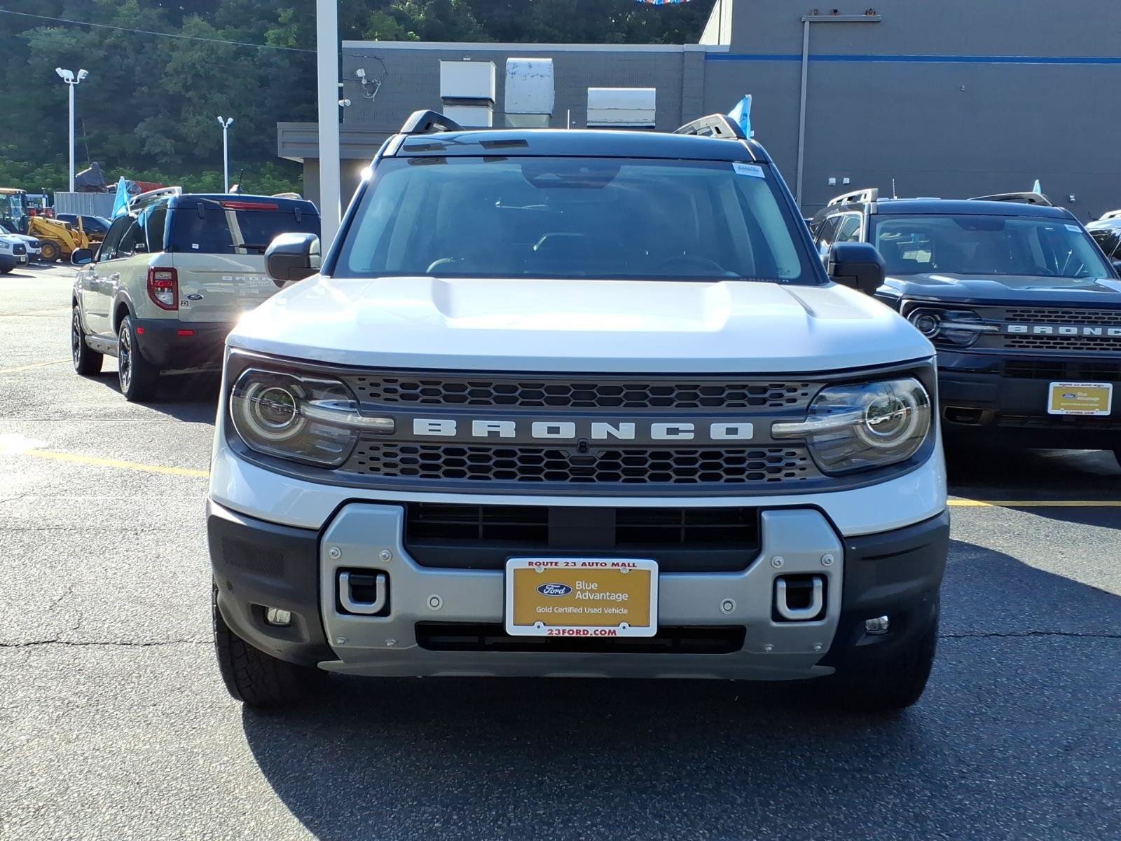 Certified 2025 Ford Bronco Sport Badlands w/ Badlands Tech Package AWD/4WD image 2