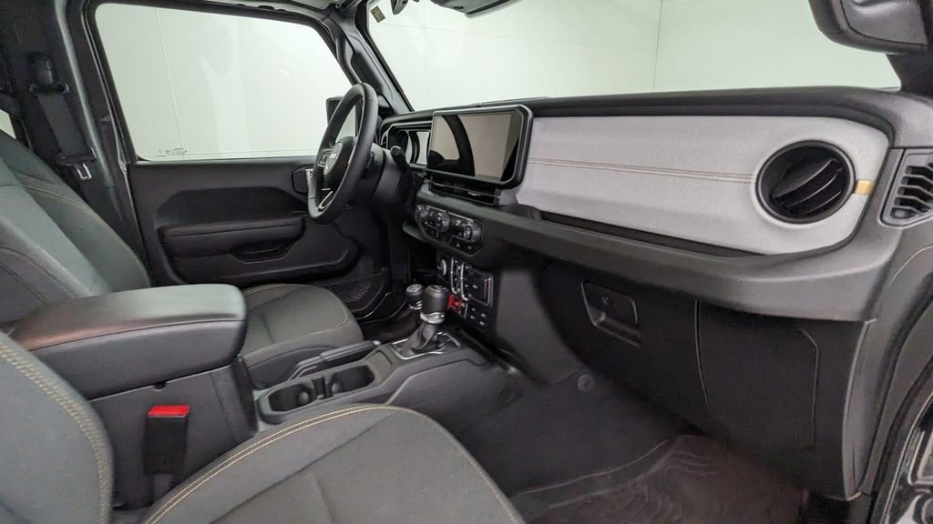 Used 2025 Jeep Wrangler Unlimited Sport S 4xe AWD/4WD image 38