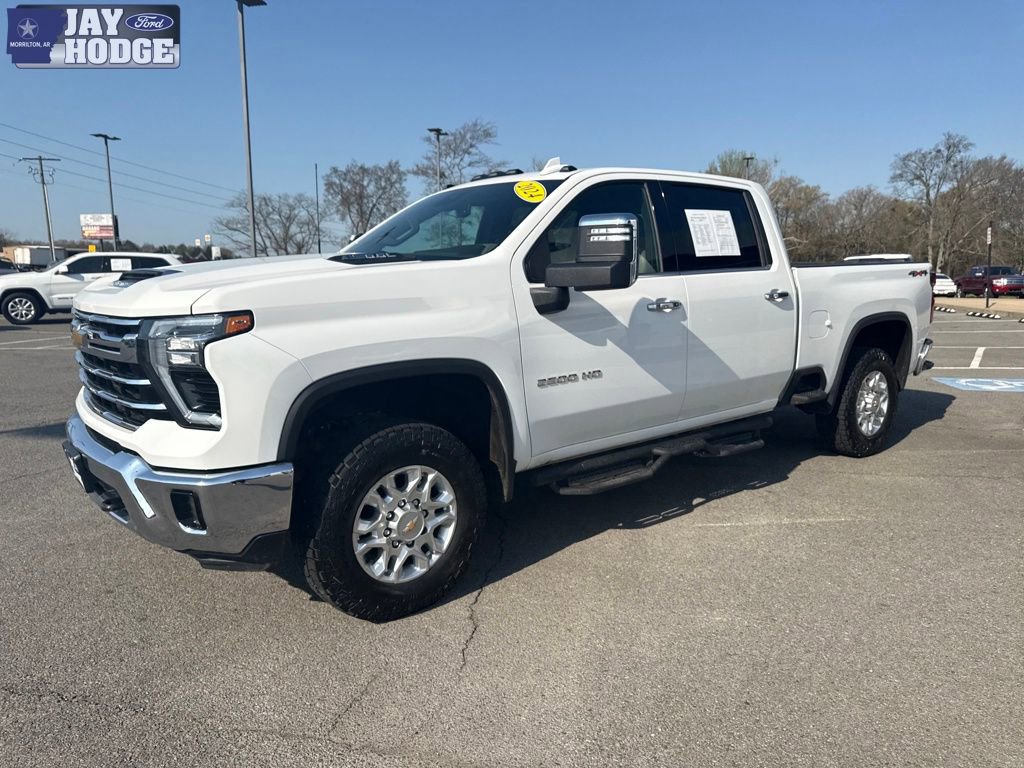 Used 2024 Chevrolet Silverado 2500 LTZ w/ LTZ Convenience Package image 2