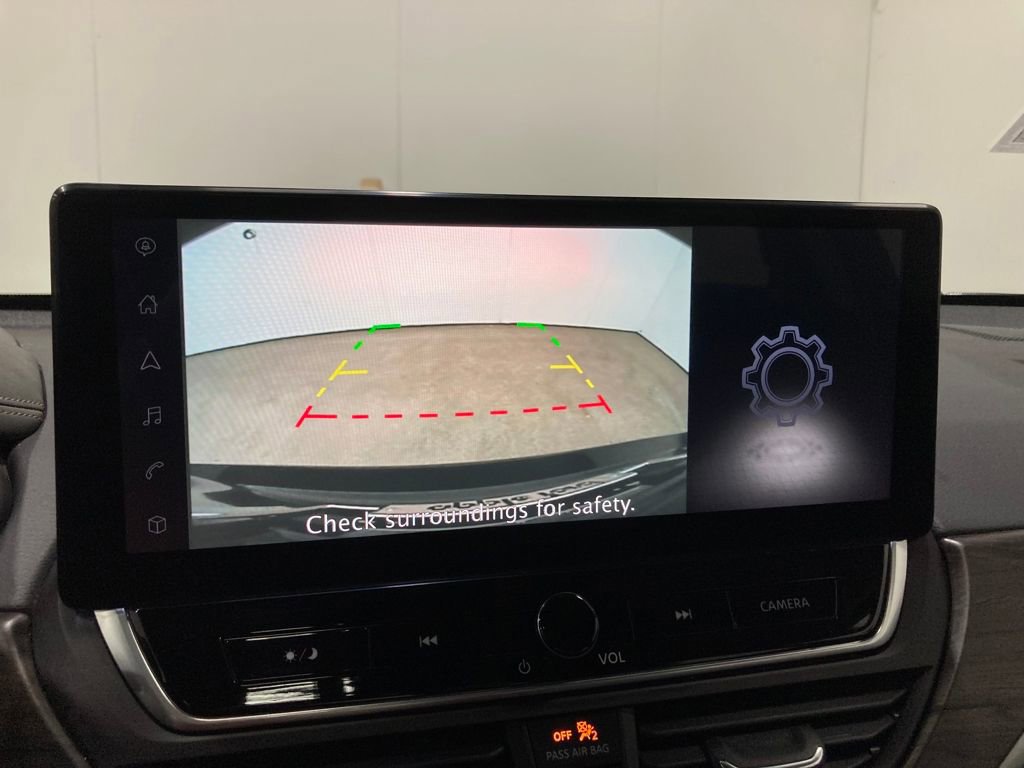 Used 2024 Nissan Altima 2.5 SV w/ SV Premium Package image 31