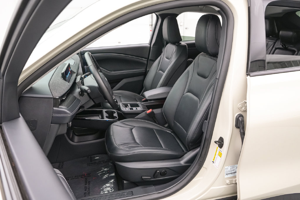 Certified 2025 Ford Mustang Mach-E Premium RWD image 13