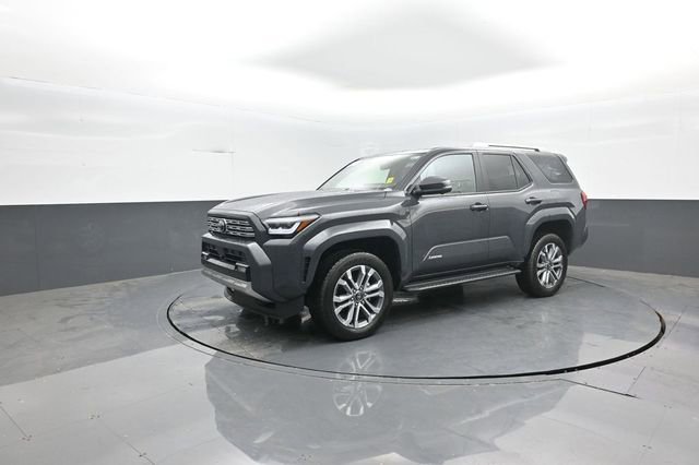 Used 2025 Toyota 4Runner Limited AWD/4WD image 4