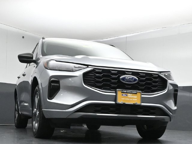 Certified 2024 Ford Escape ST-Line w/ Tech Pack #1 AWD/4WD image 37