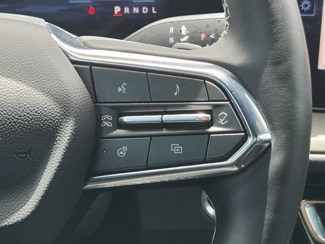 Used 2026 Chevrolet Traverse LT FWD image 29
