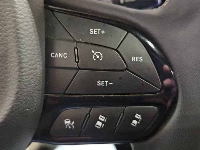Used 2022 Chrysler Pacifica Touring-L w/ S Appearance Package AWD/4WD image 37