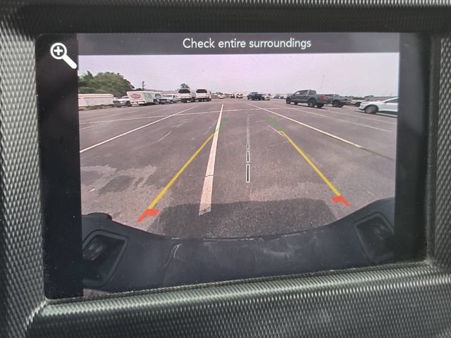 Used 2023 Jeep Gladiator Sport AWD/4WD image 18
