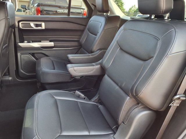 Certified 2024 Ford Explorer XLT w/ Equipment Group 202A AWD/4WD image 7