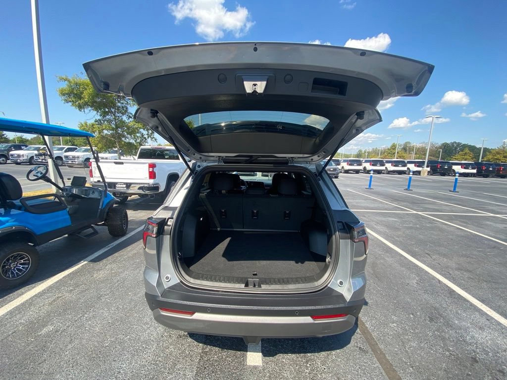 Used 2025 Chevrolet Equinox LT FWD image 27