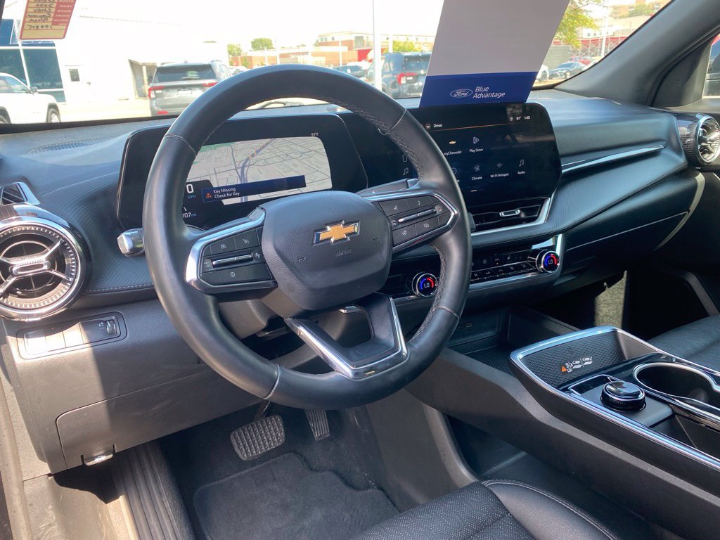 Used 2026 Chevrolet Equinox LT w/ Convenience Package II FWD image 13