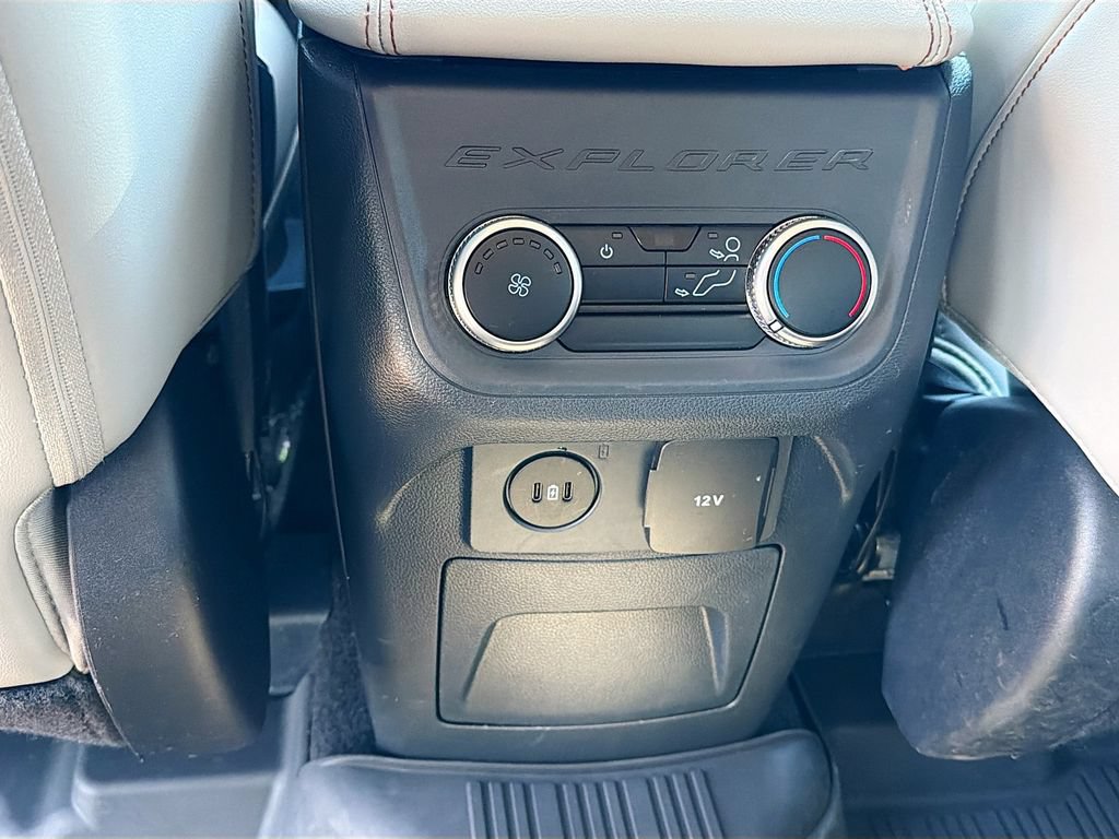 Certified 2025 Ford Explorer Active w/ Active Comfort Package AWD/4WD image 26