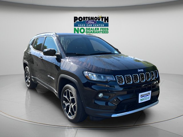 Used 2025 Jeep Compass Limited AWD/4WD image 1