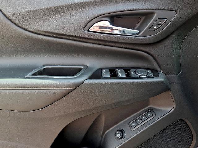 Used 2022 Chevrolet Equinox Premier AWD/4WD image 13