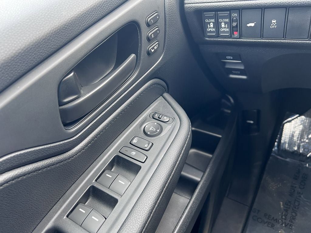 Used 2025 Honda Odyssey Sport-L image 30
